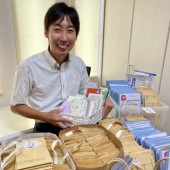 Trao gửi yêu thương qua bức thư tay gửi người lạ